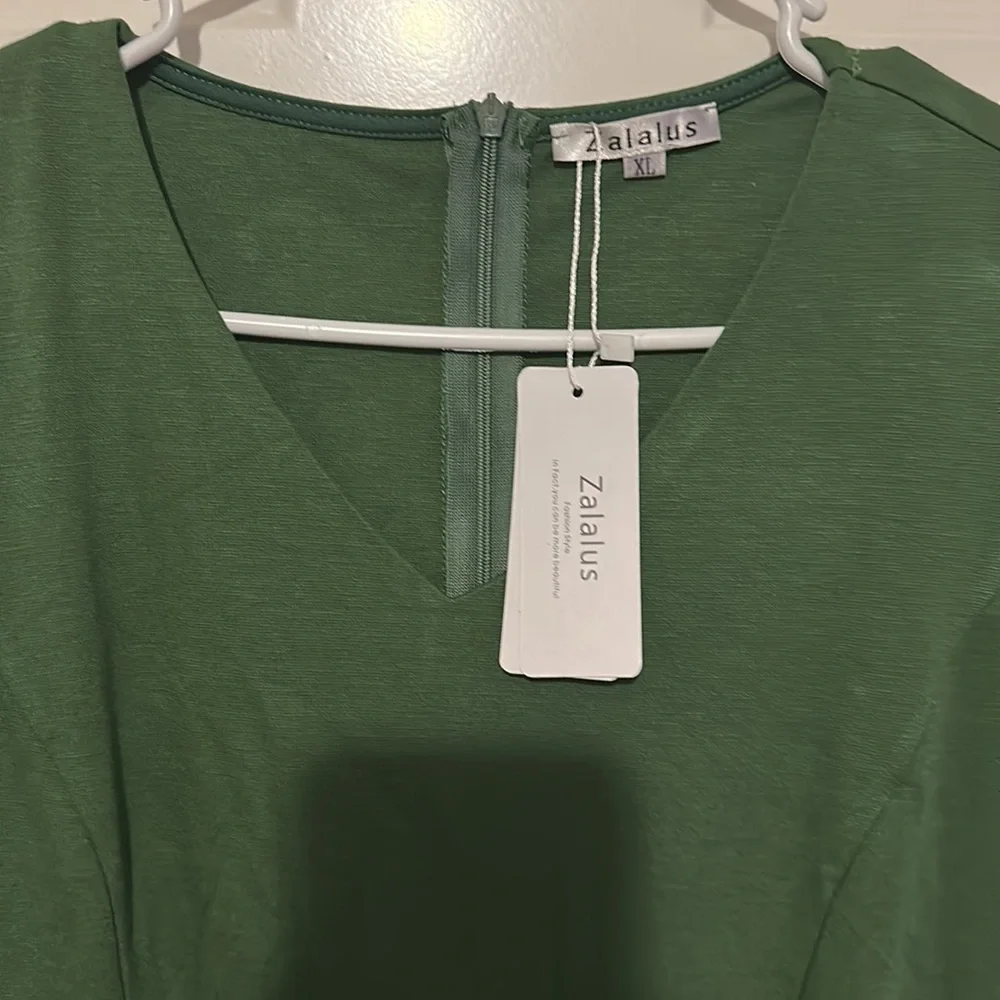 BNWT ZALALUS ZIPPY DARK GREEN SCRUNCHY DRESS - Picture 2 of 7